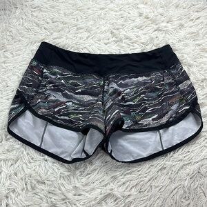 Lululemon Speed Short (2 1/2") Mini Sweatr Multi Black / Black
